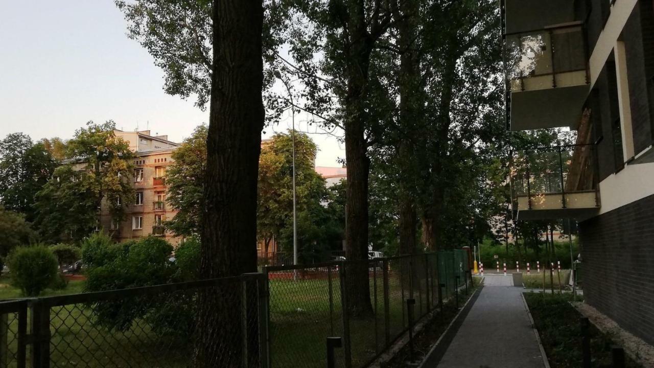 Apartament Bielany Oczapowskiego ワルシャワ エクステリア 写真